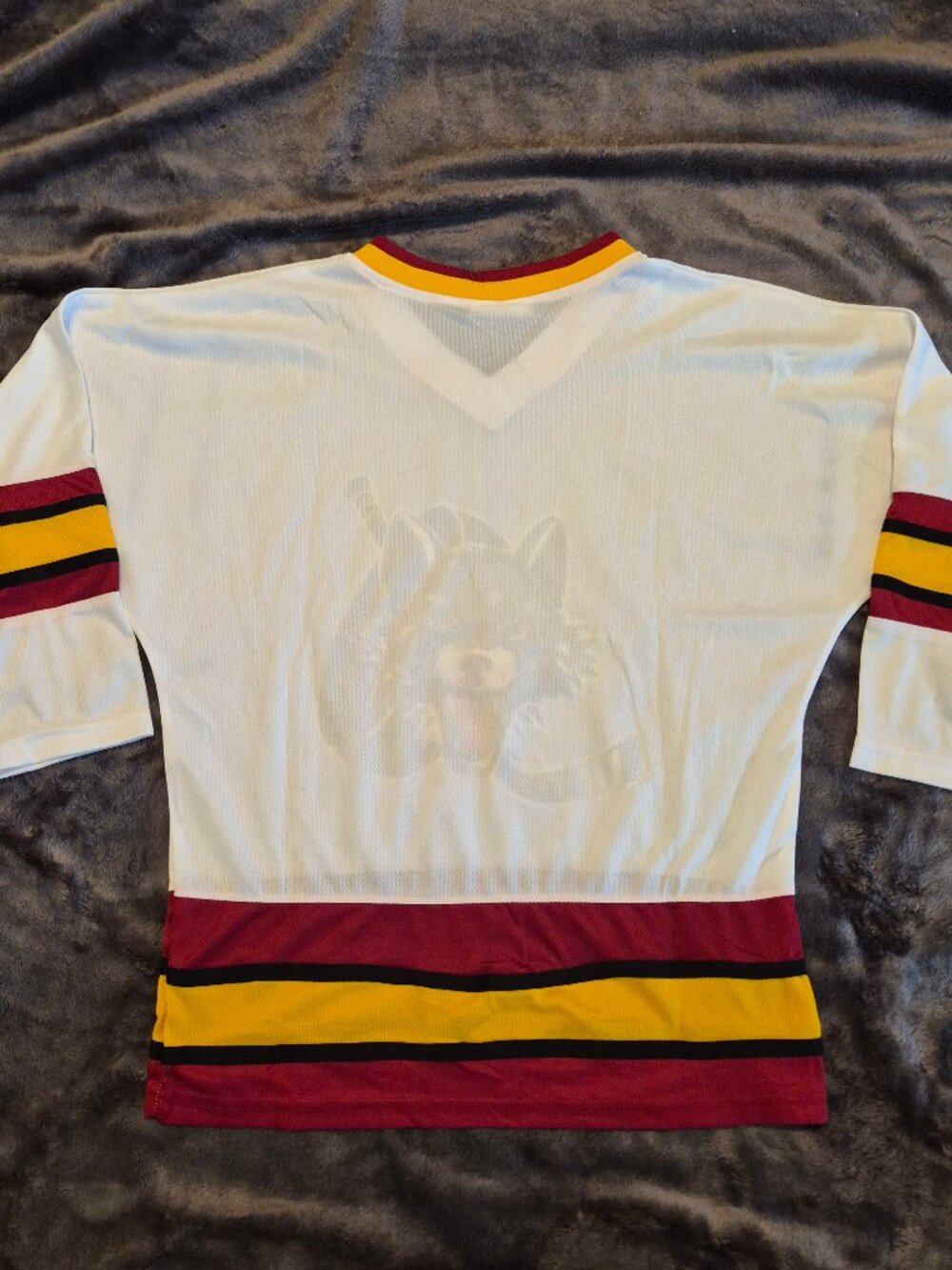 Chicago Wolves AHL Youth M Hockey Lightweight Jersey Maroon Coyote Promotions - Picture 7 of 9